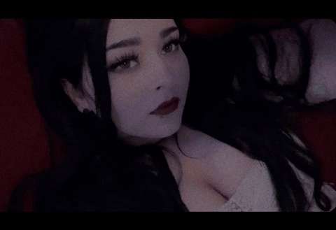 Goth succubus OnlyFans Picture