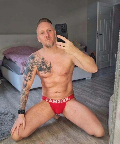 AXEL TRUU OnlyFans Picture