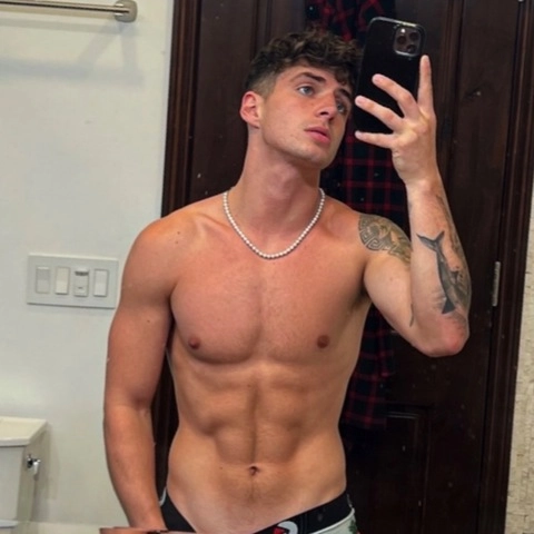 Zach ? OnlyFans Picture