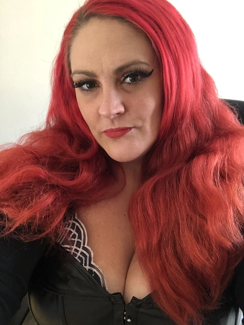 Filthy_Curvy_Kitty OnlyFans Picture