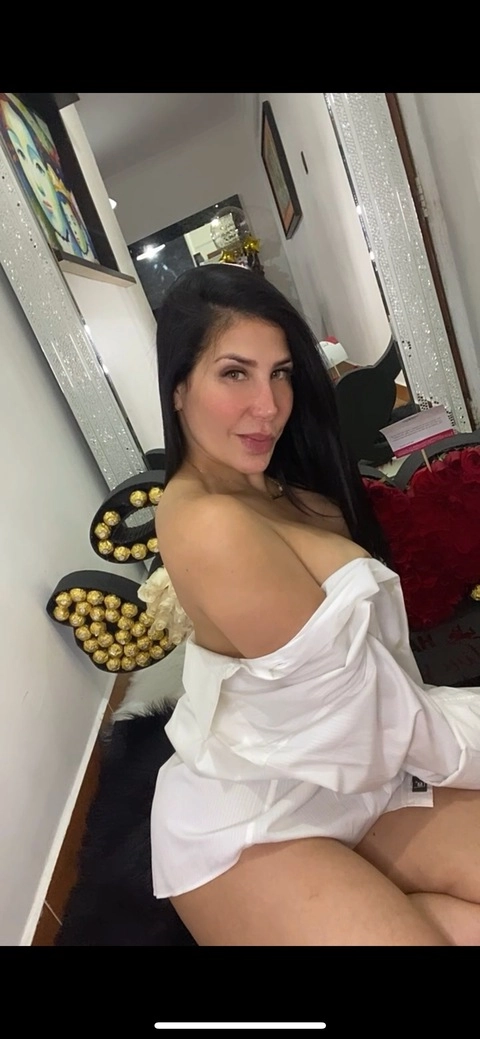 michelle molero OnlyFans Picture