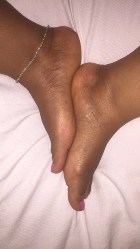 💦👣💦👣 OnlyFans Picture