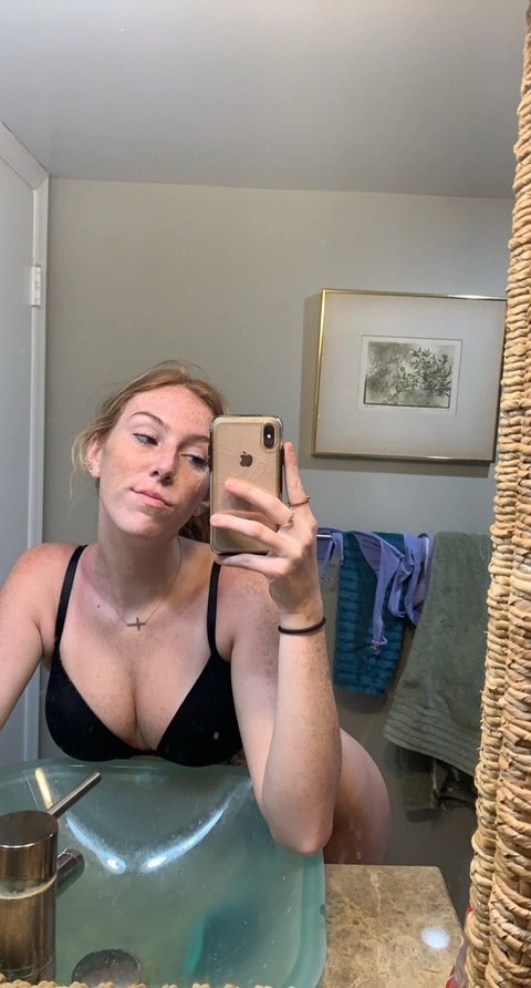 kat OnlyFans Picture