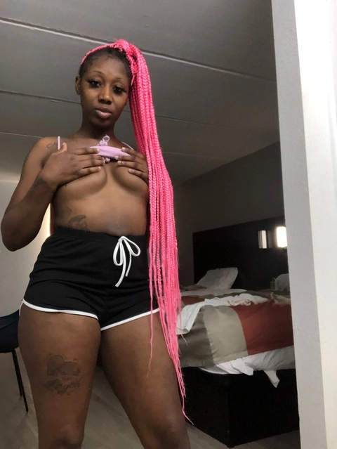 Growthqueen OnlyFans Picture