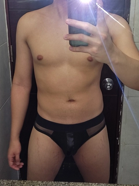 AlbertRoses OnlyFans Picture