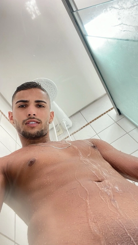 Luis caldas OnlyFans Picture