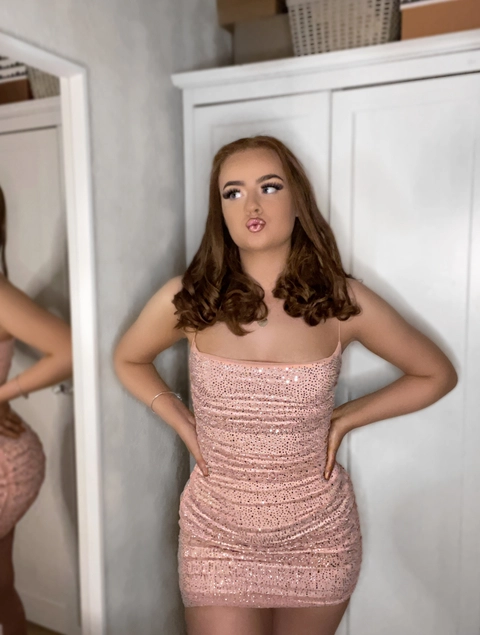 Daisy Louise OnlyFans Picture