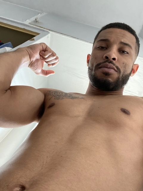 Mr. King OnlyFans Picture