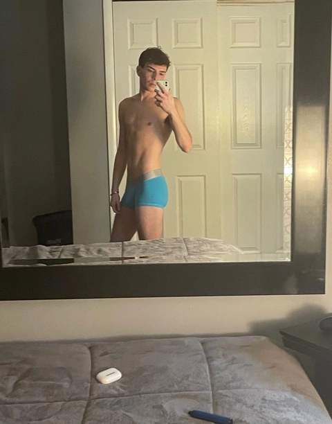 Noah OnlyFans Picture