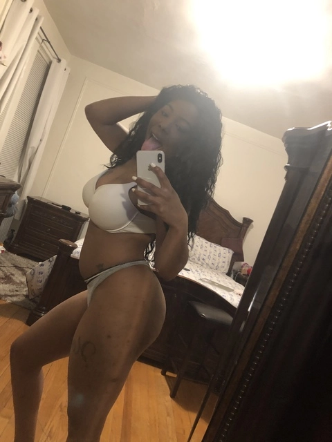 Nina OnlyFans Picture