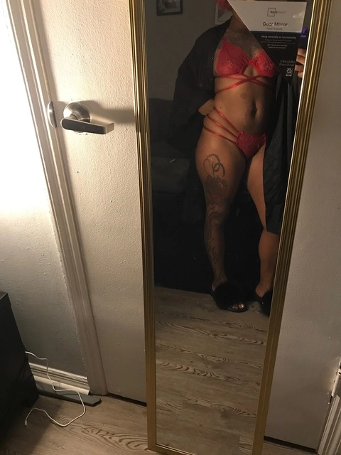 KinkiKaress OnlyFans Picture