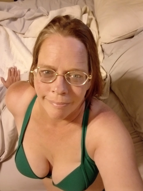 Linda moss OnlyFans Picture