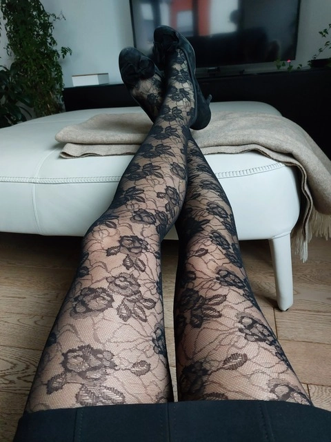 Legs from Luxembourg OnlyFans Picture