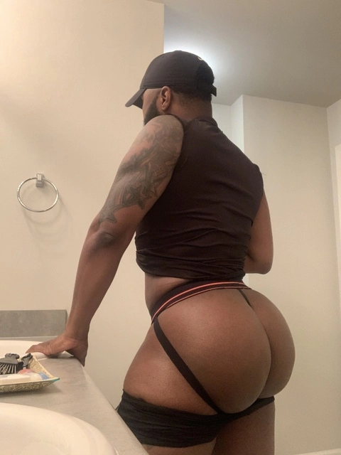 James OnlyFans Picture