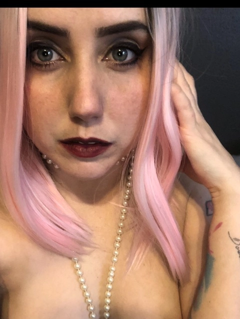 Little Miss Alice OnlyFans Picture