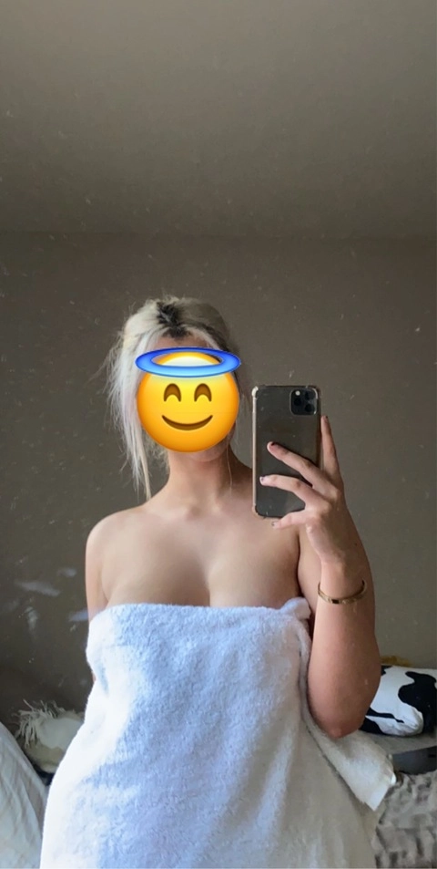 college girl ? OnlyFans Picture