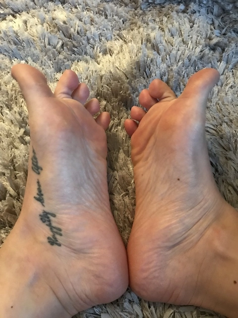 Sinful Soles OnlyFans Picture