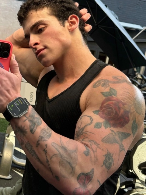 TYLER IACONA OnlyFans Picture