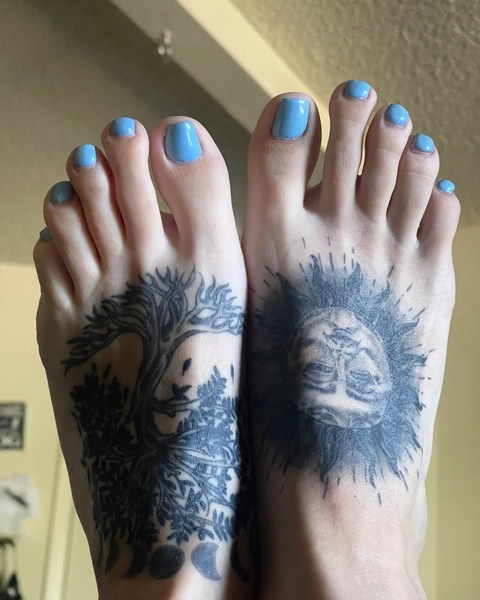 Femboy of Feet