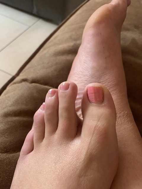 Sexy Feet OnlyFans Picture