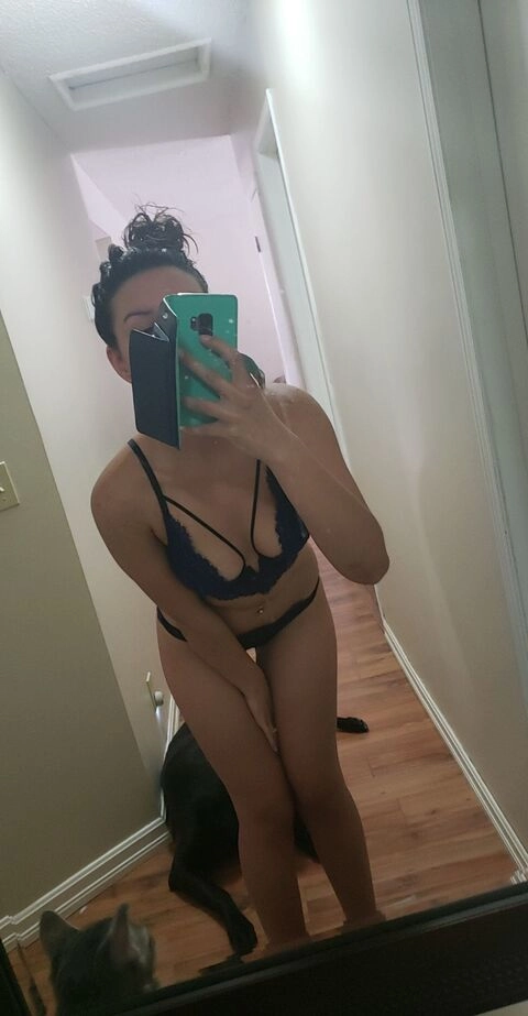 Buttercup OnlyFans Picture