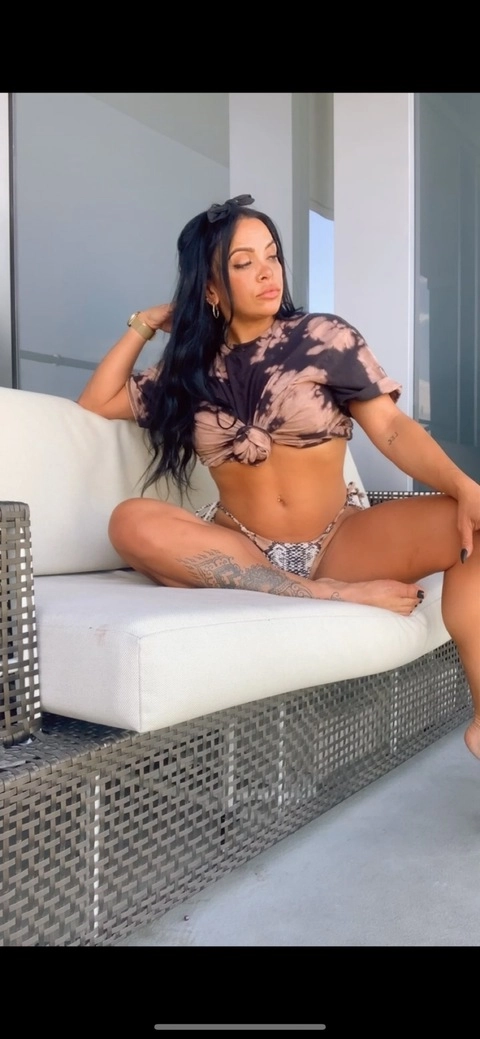 Roxanne Briggs OnlyFans Picture