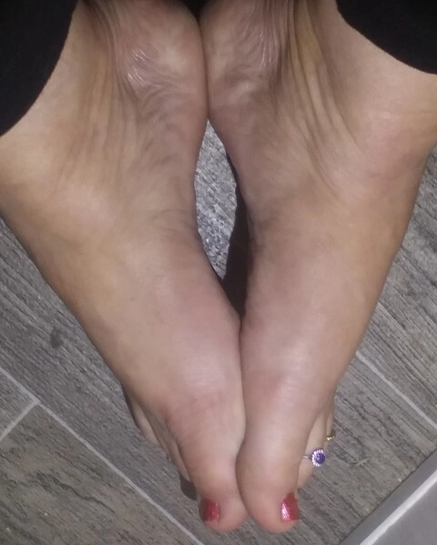 MistressSweetFeet OnlyFans Picture