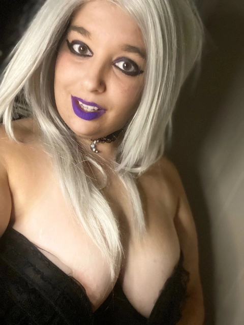 Luna OnlyFans Picture