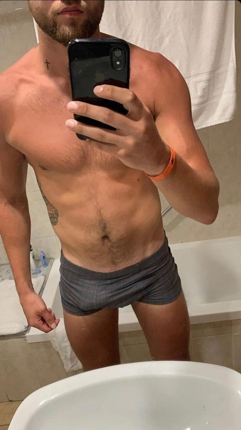 VF OnlyFans Picture