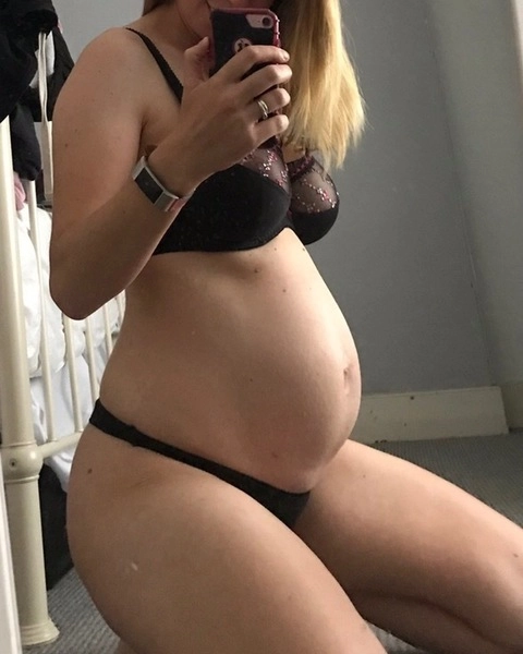 Hot Pregnant Honey OnlyFans Picture