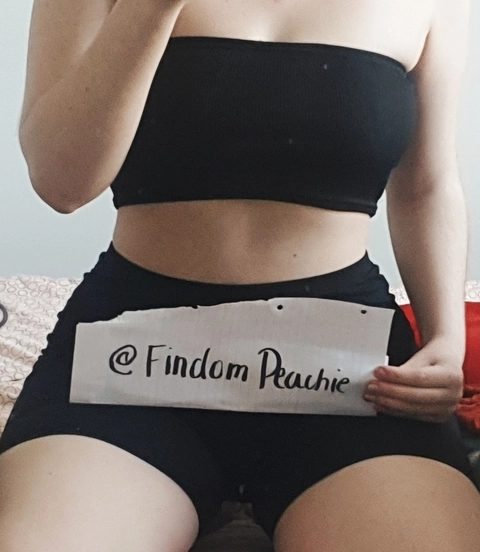 Peachie OnlyFans Picture