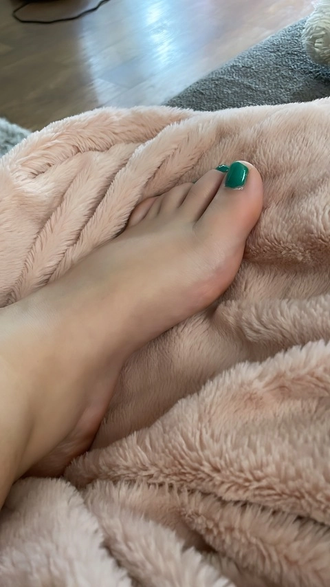 Crispyyy feet OnlyFans Picture