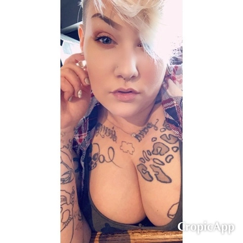 Alee Mae OnlyFans Picture
