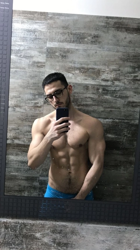 Zack Lion OnlyFans Picture