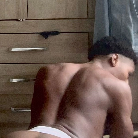 R. OnlyFans Picture