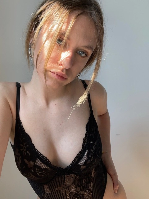 Emma OnlyFans Picture