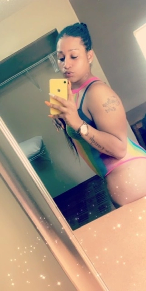 iam_Kimbellaa 🧜🏽‍♀️✨ OnlyFans Picture