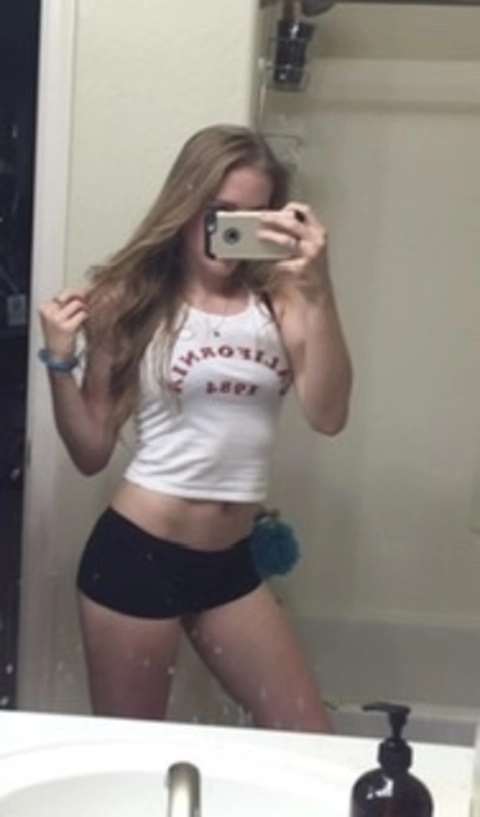Danielle OnlyFans Picture