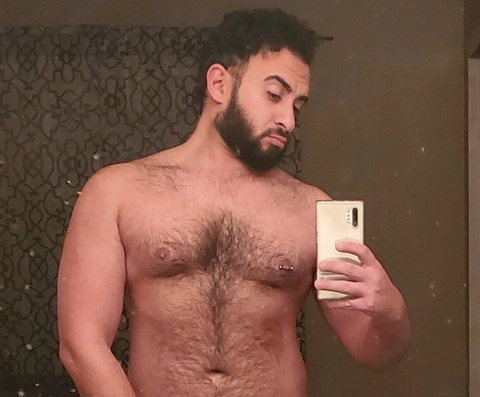 Beardedarab8 OnlyFans Picture