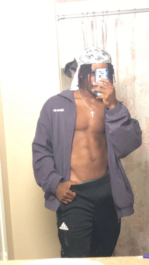 Prettyflvcko OnlyFans Picture