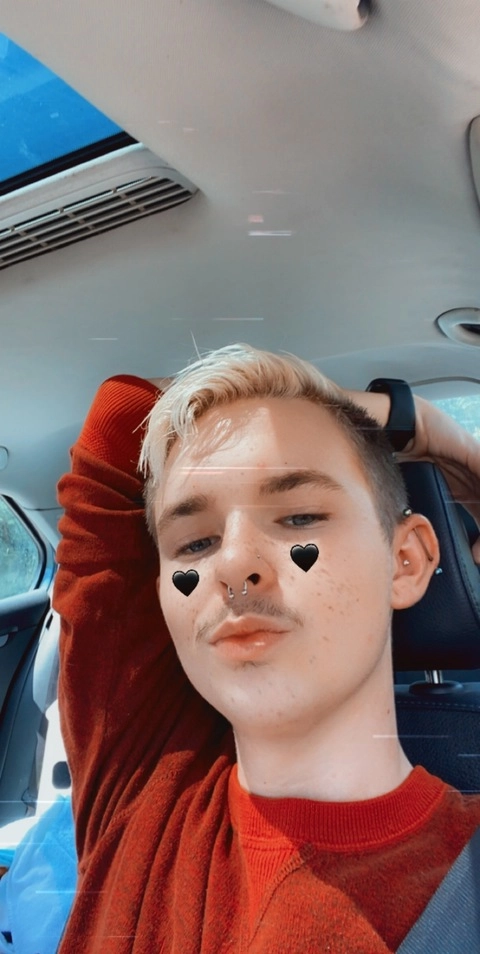 18 y/o twink OnlyFans Picture