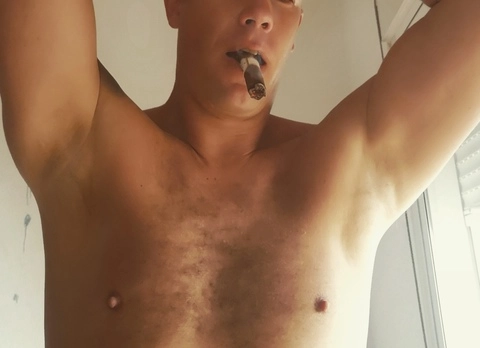 Suckersmoker OnlyFans Picture