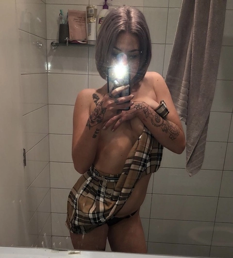 Leanne OnlyFans Picture