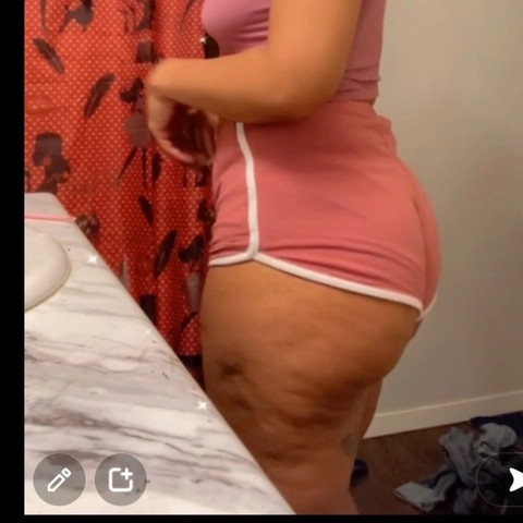 Tricia-dat-is OnlyFans Picture