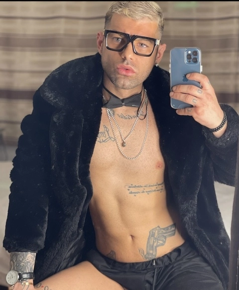 VitoXXL OnlyFans Picture