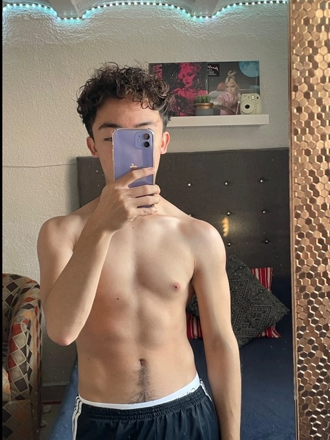 Adrián?? OnlyFans Picture