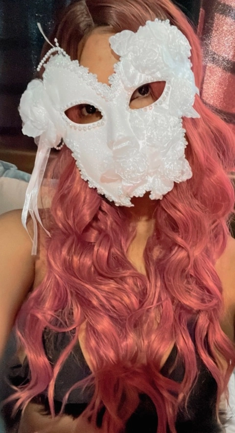 The girl in the mask OnlyFans Picture