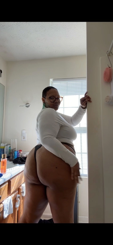 BBW Rosie OnlyFans Picture