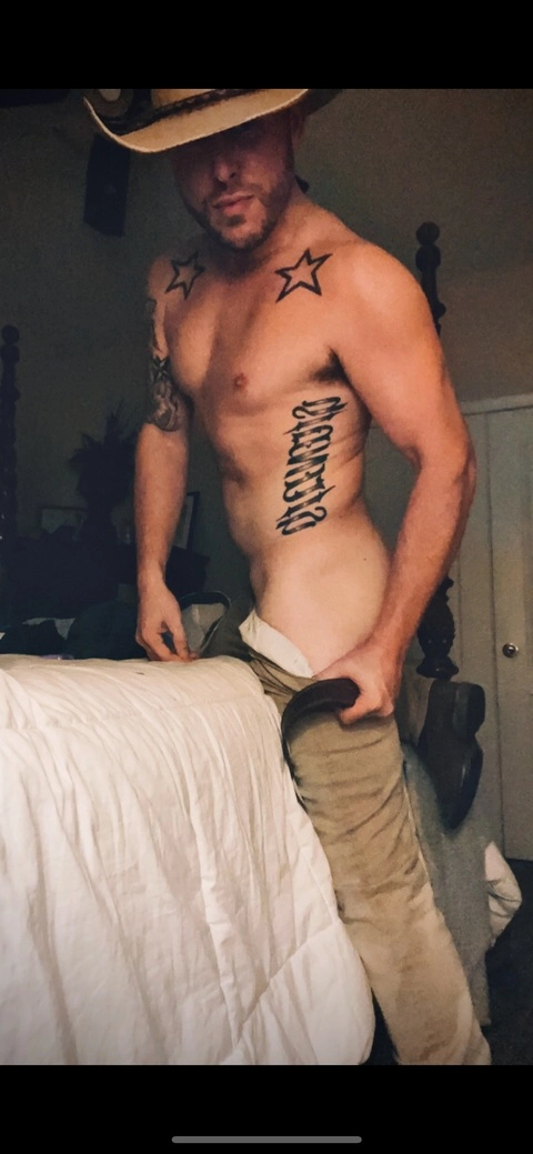 Colt Cash OnlyFans Picture