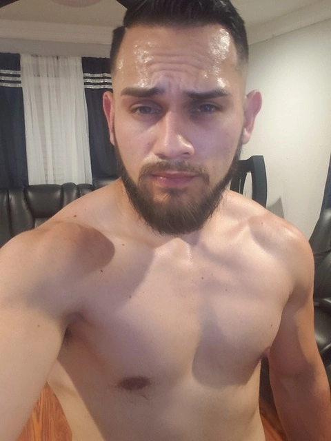 Alehunglo OnlyFans Picture